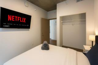 The Downtown Gem Modern Luxe Escape 2 - 1