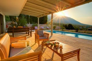 Villa Asterias Ideales Resort - 9