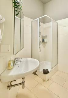 Central Spacious Long-Term Apartment - 4