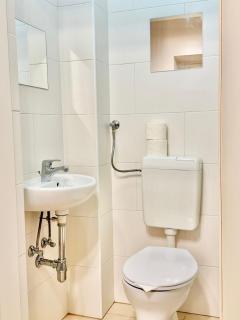 Central Spacious Long-Term Apartment - 3