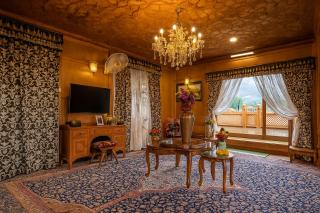 halloween palace - 0