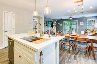 Pool Access! Suburban Home 11 Mi to Dtwn Gilbert - 2