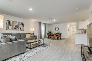 Spacious 4BR Family Home in New Braunfels - 6