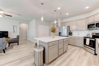 Charming Troy Escape Comfort Near Waco - 1