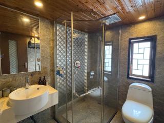 Serene Vale Inn-Free pick up train station stay two nights - 6