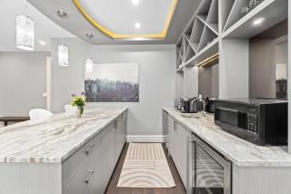 Family guest suite in Marpole - 1