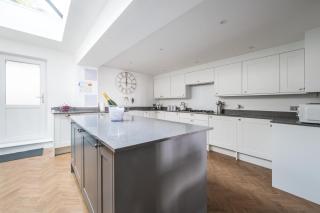 Seafront folkestone Sandgate channel tunnel - 5 star property Sleeps 12 - 9