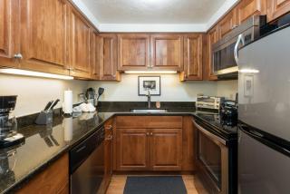 Christiania Condominiums- CoralTree Residence Collection - 5