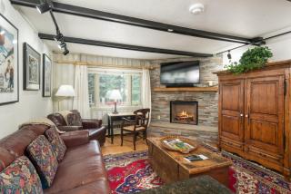 Christiania Condominiums- CoralTree Residence Collection - 4