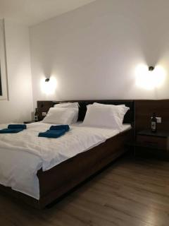 Sika Jolly Apartment - 0