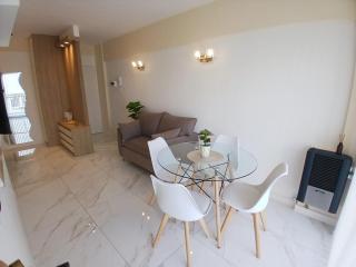 Depto Santa Fe zona centro para 2 personas - 0