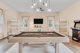 5 Bdrm Family Retreat, Pool, HotTub, Golf, Firepit - 6