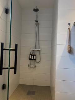 Aurora View Apartment - FREE Parking & Near Attractions - Winter Stay Offer Now! - 9