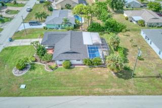 Villa with Pool Home and Outdoor space! - 1
