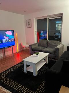 Premium 2BR Apt in City Centre - prime Location - 6