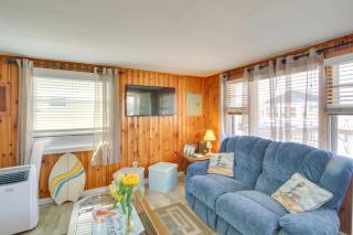 Cozy Hampton Cottage - Walk to Beaches and Marina! - 7