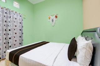 OYO 94851 Watulumpang 1 Guest House - 4