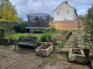 Spacious 3BR Home with Large Garden - Ashford, Kent - 1