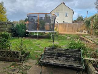 Spacious 3BR Home with Large Garden - Ashford, Kent - 3
