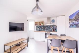 Quiet house for 2-4 people close to the beaches - 1