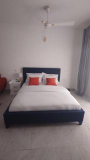 Modern Sands & Pool Studio - 1