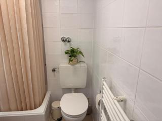 Skylight Apartment - 7