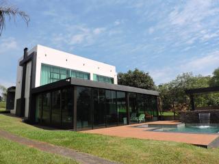 Casa Sobre El Lago - 0