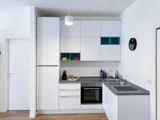 The Best! Living Milan with Fast Wi-fi - Netflix - 8