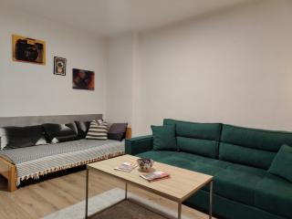 FeelGood Old Town Stay Inn - 8