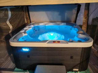 Chalet Déjà Vu Cozy Mountain Retreat - 6