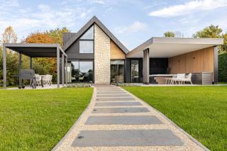 Luxe wellness villa aan het water - 1