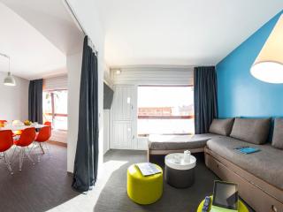 Appartement rénové, ski aux pieds, 3 pièces, 2 balcons, 8 pers - FR-1-346-514 - 0