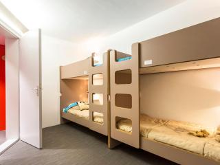 Appartement rénové, ski aux pieds, 3 pièces, 2 balcons, 8 pers - FR-1-346-514 - 1