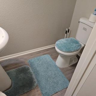 This cute 3 bedroom 2 and half bath is cozy - 9