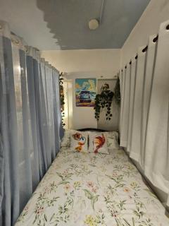 Retro Bandra - Cozy Comfort in a Heritage Village - 6