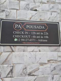 Pousada Quarto com frigobar,ar e garagem gratuita - 8