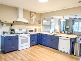 Escape to The Riverfront Hideaway - 7