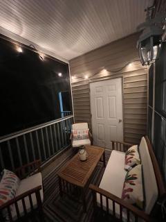 1st Floor 2BR-2BA Pool Peaceful & Near It All - 9