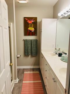 1st Floor 2BR-2BA Pool Peaceful & Near It All - 3