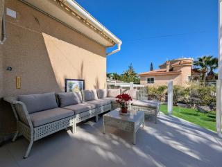 Large renovated Holiday House with private pool - 5