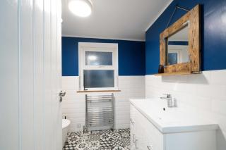 Bright Bath Apartments, 3 Mins to Station - 5