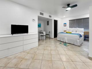 Hollywood Sunrise - 9