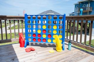 Steps to Beach, Luxury 4BR & 4BA, Views, Games, Dog-Friendly - 3