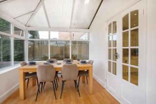 Your Home Away From Home - Near York City Centre - 6