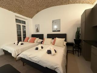 Classical Modern Apartment - 9