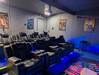 Panorama Point - Sauna, hot tub, theater room - 1