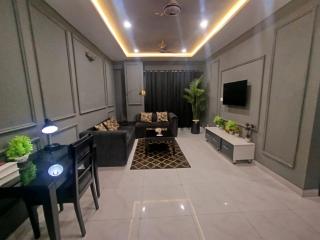 Car enthusiast themed 2 bedroom apartment - 6