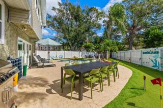 Family Oasis - Pool Hot Tub Games & Near Beach - 8