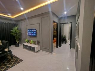 Car enthusiast themed 2 bedroom apartment - 3