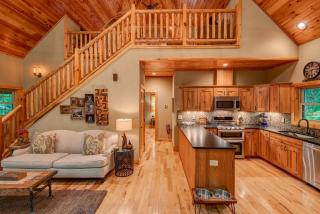 Beech Creek Cabin - 5